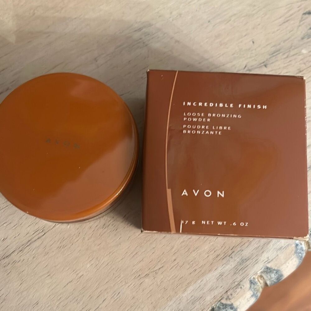 NEW Avon incredible finish loose bronzing powder (open box)